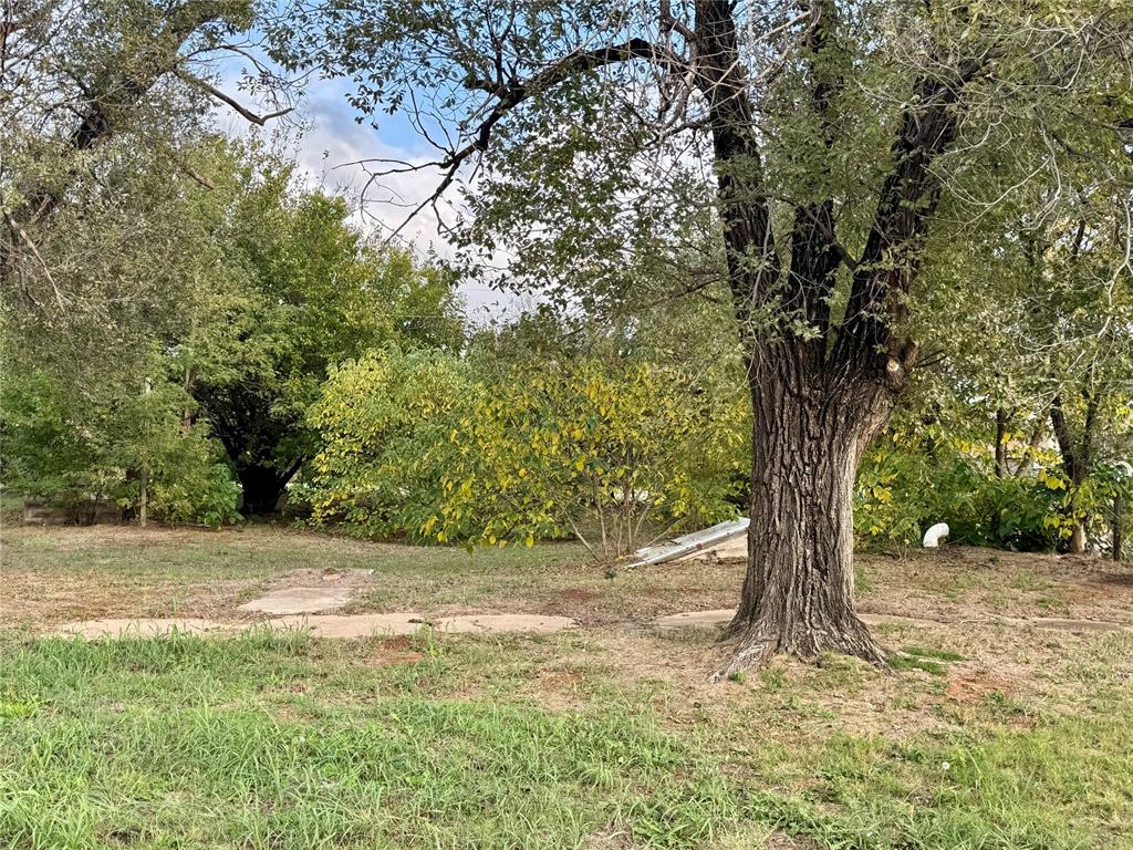 Photo 1 of 3 — 502 N 3rd Street, Chickasha, OK 73018