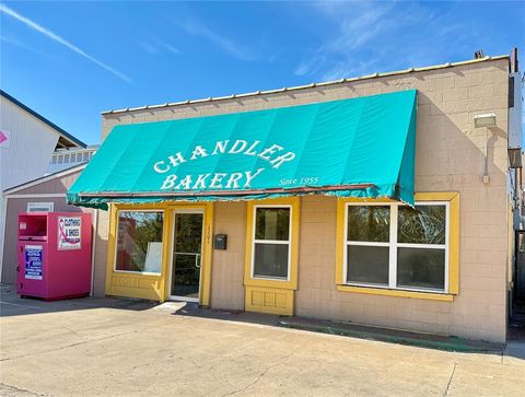 Photo of 1301 Manvel Avenue, Chandler, OK 74834 (MLS # 1199510)