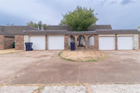 Photo of 4701 NW 63rd Street, Oklahoma City, OK 73132 (MLS # 1251048)