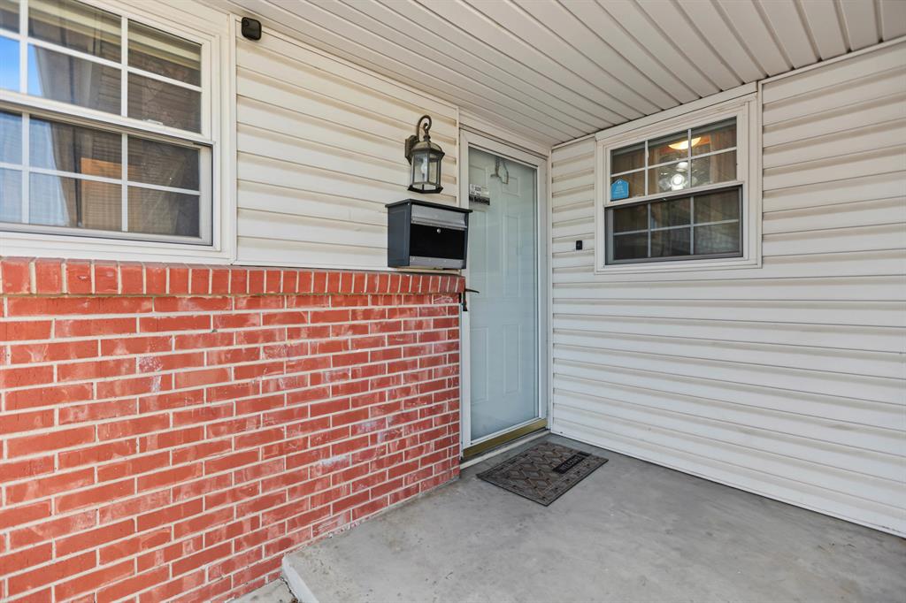 2524 SW 66th Street