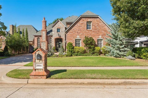 Photo of 2004 Wyckham Place, Norman, OK 73072 (MLS # 1252713)