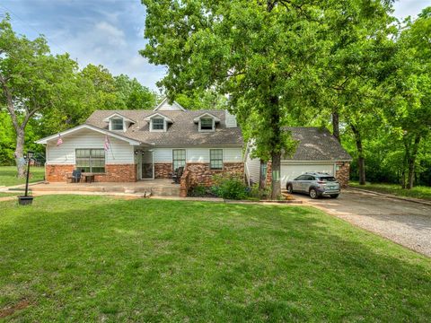 Photo of 4424 N Kelley Avenue, Oklahoma City, OK 73111 (MLS # 1227980)