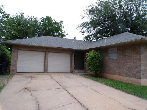 Photo of 1049 NW 22nd Street, Moore, OK 73160 (MLS # 1234925)