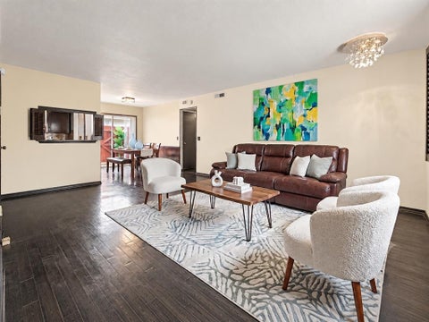 Photo of 11419 N May Avenue #D, Oklahoma City, OK 73120 (MLS # 1252370)