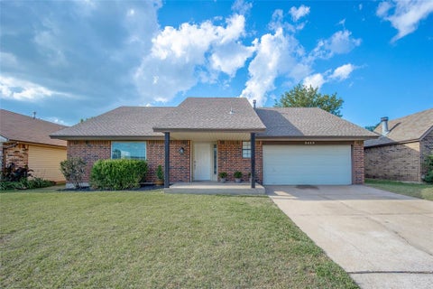 Photo of 2613 SW 97th Street, Oklahoma City, OK 73159 (MLS # 1251116)