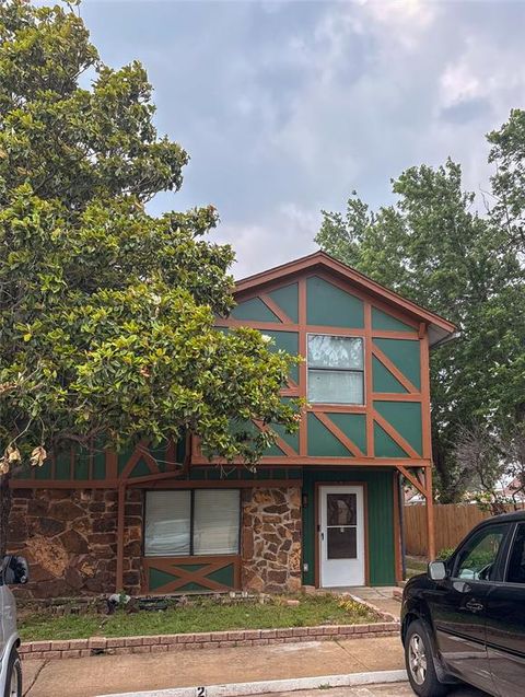 Photo of 2600 N Ann Arbor Avenue #130, Oklahoma City, OK 73127 (MLS # 1228131)