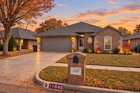 Photo of 11640 SW 10th Street, Yukon, OK 73099 (MLS # 1248176)