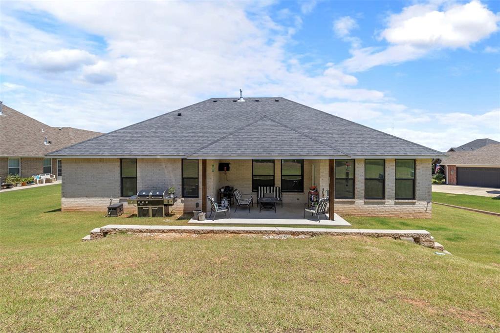 Shawnee, Oklahoma 74804, United States, 4 Bedrooms Bedrooms, ,2 BathroomsBathrooms,Residential,Active,169817