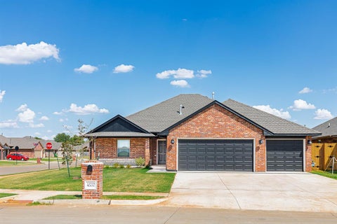 Photo of 4537 Adobe Court, Yukon, OK 73099 (MLS # 1248601)