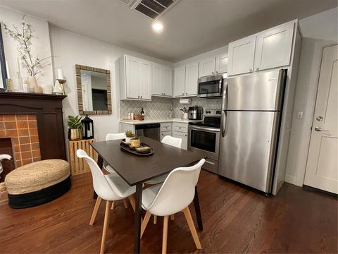 Photo of 900 NW 13th Street #204, Oklahoma City, OK 73106 (MLS # 1225602)