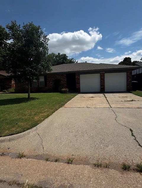 Photo of 10416 Dover Drive, Yukon, OK 73099 (MLS # 1244080)
