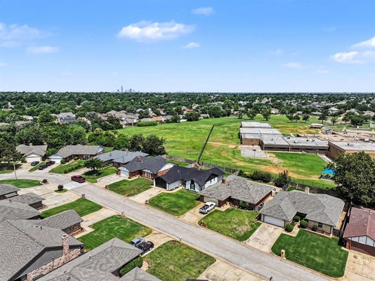 4925 SE 58TH ST, OKLAHOMA CITY, OK 73135 - Image 093c4c082ae203ee20862e36c348e78b/3321388731