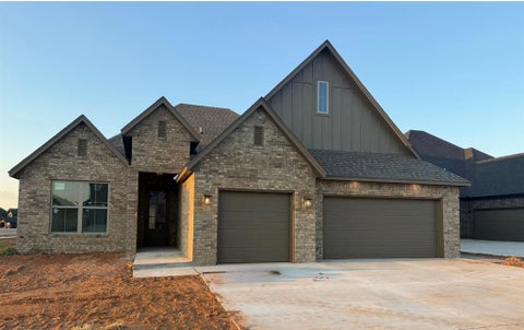 Photo of 11517 NW 103rd Street, Yukon, OK 73099 (MLS # 1249898)