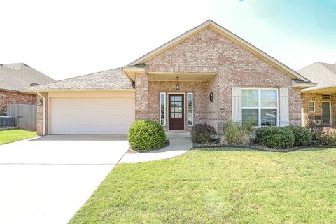 Photo of 3004 NW 191st Street, Edmond, OK 73012 (MLS # 1227473)