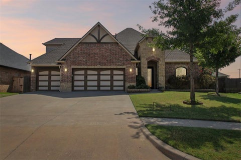 Photo of 1314 Ladera Circle, Moore, OK 73160 (MLS # 1228032)