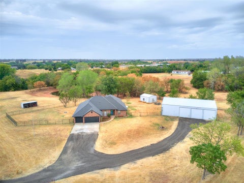 Photo of 15500 S Sunnylane Road, Moore, OK 73160 (MLS # 1248301)