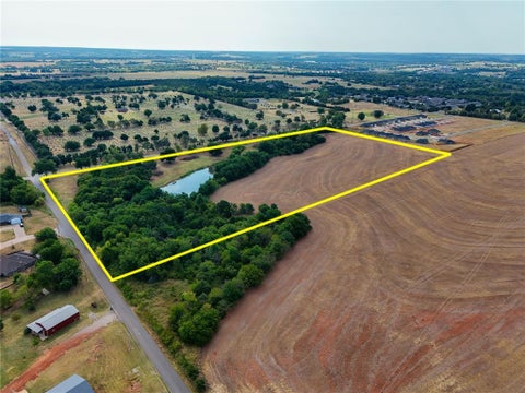 Photo of 1927 N Pine Street, Guthrie, OK 73044 (MLS # 1244102)