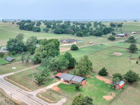 Photo of 254 County Road 1370 Road, Chickasha, OK 73018 (MLS # 1230258)