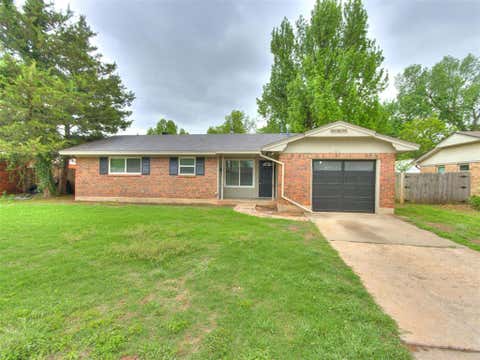 Photo of 1612 Cherry Stone Street, Norman, OK 73072 (MLS # 1206222)