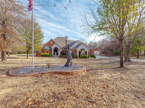 Photo of 490 Daniel Lee Drive, Choctaw, OK 73020 (MLS # 1217904)