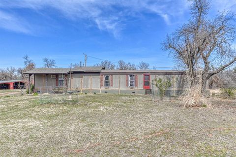 Photo of 26190 Ash Lane, Blanchard, OK 73010 (MLS # 1218157)