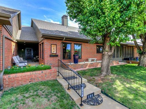 Photo of 11300 N Pennsylvania Avenue #184, Oklahoma City, OK 73120 (MLS # 1230227)