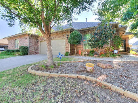 Photo of 15908 Sonoma Court, Edmond, OK 73013 (MLS # 1247541)