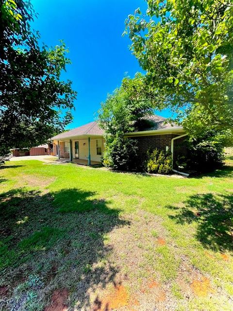 Photo of 1829 Ranchwood Drive, Newcastle, OK 73065 (MLS # 1229873)