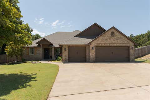 Photo of 874 Cottonwood Court, Guthrie, OK 73044 (MLS # 1245116)