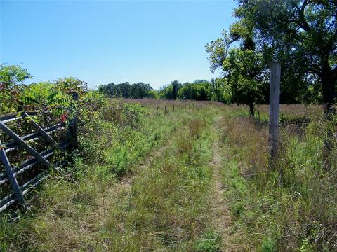 Photo of 2343 County Road 1350, Blanchard, OK 73010 (MLS # 1193630)