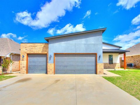 Photo of 741 E Barajas Terrace, Mustang, OK 73064 (MLS # 1223769)