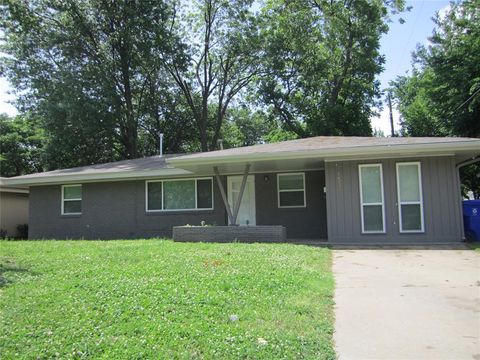 Photo of 1530 Melrose Drive, Norman, OK 73069 (MLS # 1225683)