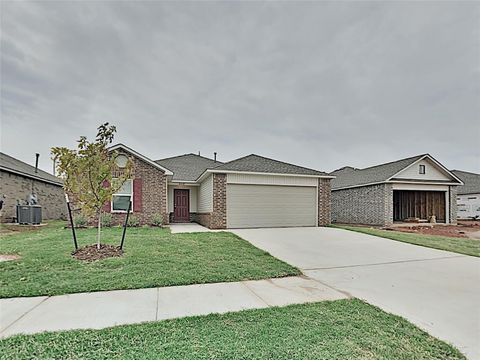 Photo of 4328 Umbria Road, Oklahoma City, OK 73179 (MLS # 1230007)