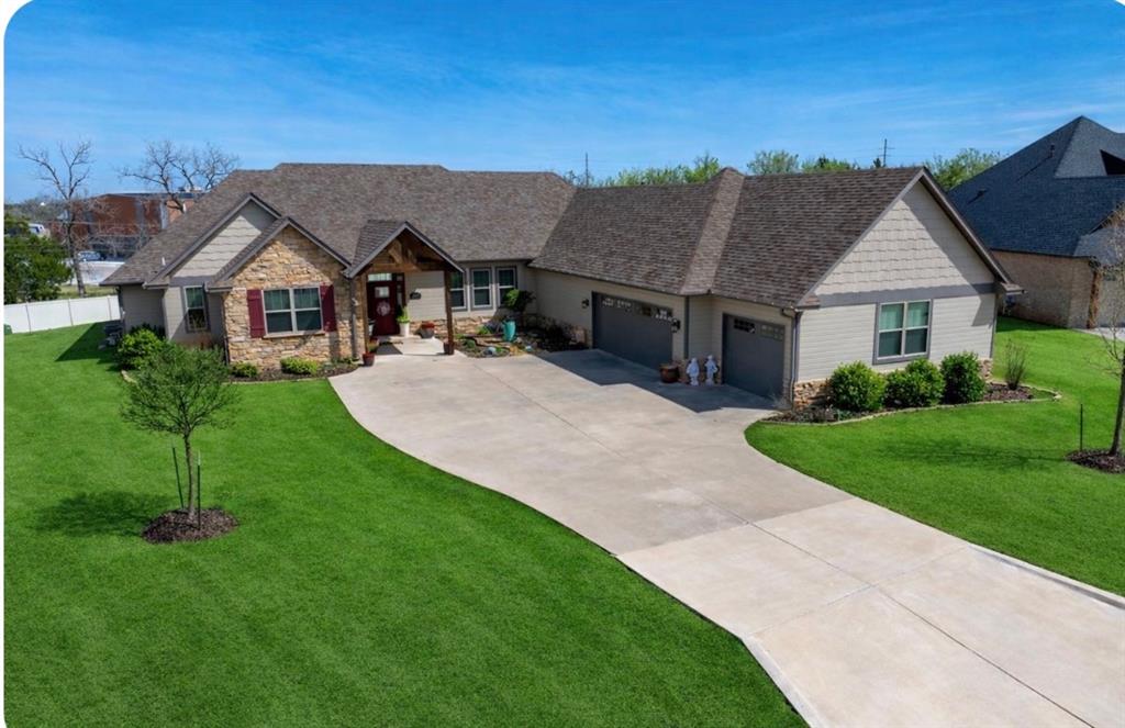 Photo 1 of 50 — 2727 Woodlawn Court, Shawnee, OK 74804