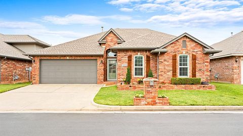 Photo of 11201 Arbor Lake Drive, Oklahoma City, OK 73170 (MLS # 1230158)