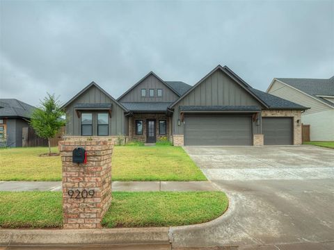 Photo of 9209 NW 84th Terrace, Yukon, OK 73099 (MLS # 1236897)