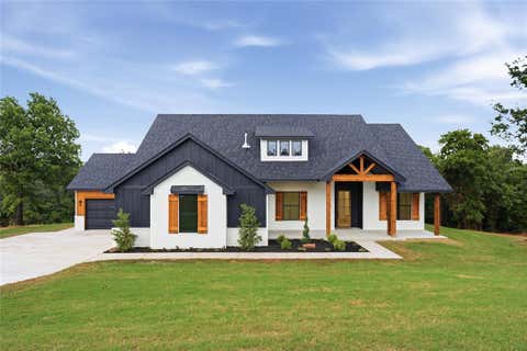 Photo of 10972 Sandstone Ridge Way, Guthrie, OK 73044 (MLS # 1234910)