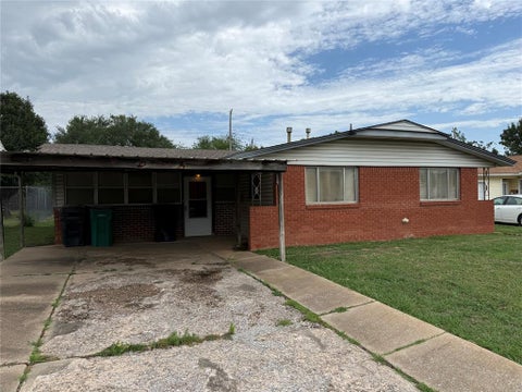 Photo of 2741 SW 60th Street, Oklahoma City, OK 73159 (MLS # 1235793)