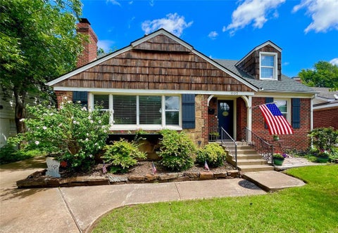 Photo of 1105 Belford Avenue, Nichols Hills, OK 73116 (MLS # 1249905)