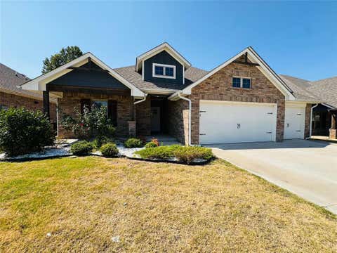 Photo of 804 E Barajas Terrace, Mustang, OK 73064 (MLS # 1242704)