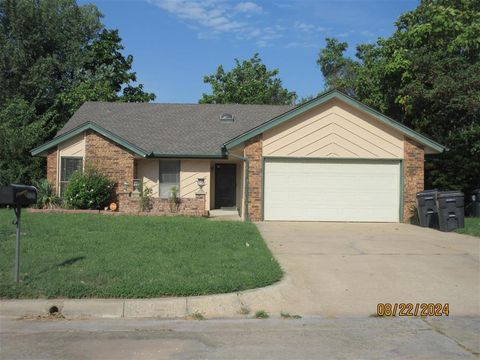 Photo of 1721 N Gleason Avenue, Bethany, OK 73008 (MLS # 1233780)