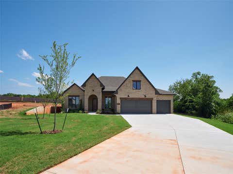 Photo of 408 Basin Way, Norman, OK 73071 (MLS # 1222149)