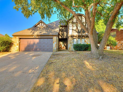 Photo of 706 Heatherhill Drive, Norman, OK 73072 (MLS # 1247916)