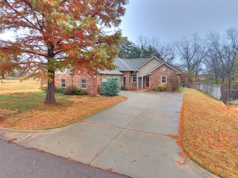 Photo of 661 Lakeside Drive, Noble, OK 73068 (MLS # 1204480)
