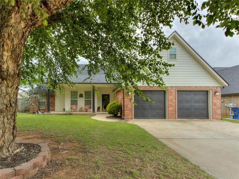 Photo of 324 E Charlotte Terrace, Mustang, OK 73064 (MLS # 1230971)