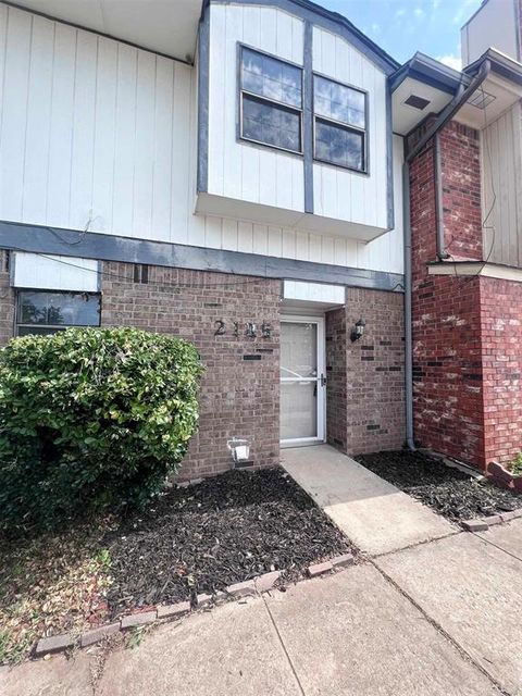 Photo of 2105 NW 118th Terrace, Oklahoma City, OK 73120 (MLS # 1238260)