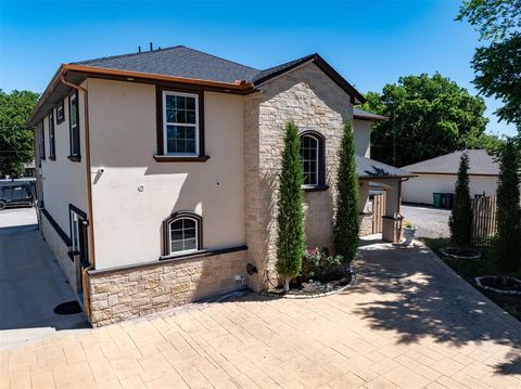 Photo of 2513 SW 38th Street, Oklahoma City, OK 73119 (MLS # 1228760)