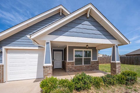 Photo of 1281 Lakeview Drive, Edmond, OK 73034 (MLS # 1252258)