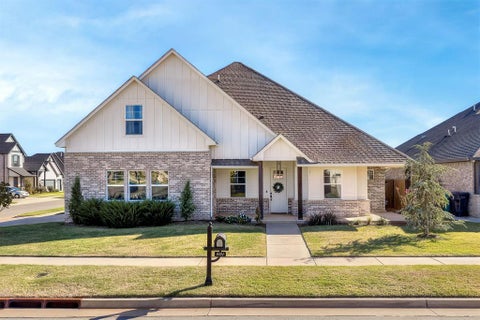 Photo of 6504 NW 148th Street, Oklahoma City, OK 73142 (MLS # 1252829)