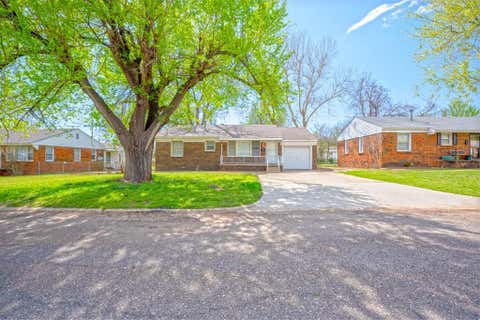 Photo of 548 E Grumman Drive, Oklahoma City, OK 73110 (MLS # 1244427)